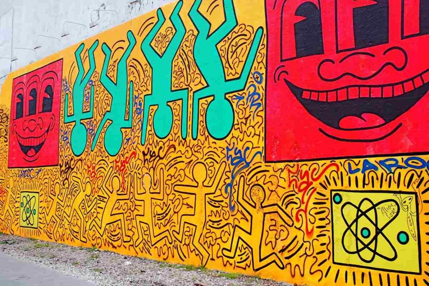 Keith-Haring-Houston-Bowery-Wall-Tribute-865x577