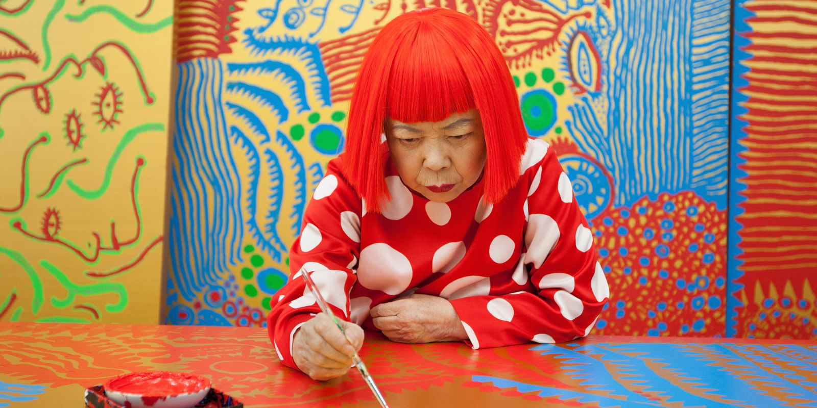 Yayoi Kusama, Standing at the Flower Bed