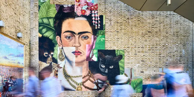 Londra: Frida’nın Şehre Karıştığı Yaz